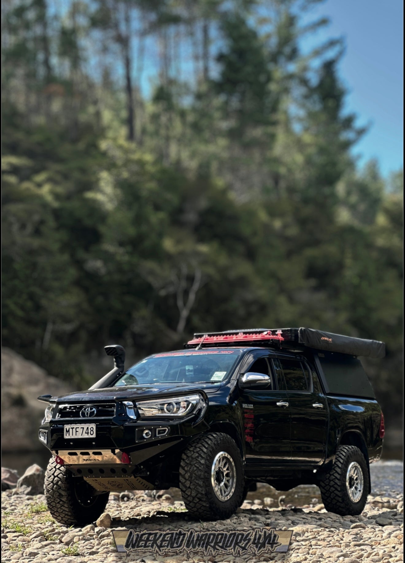 Print it yourself poster OG Hilux